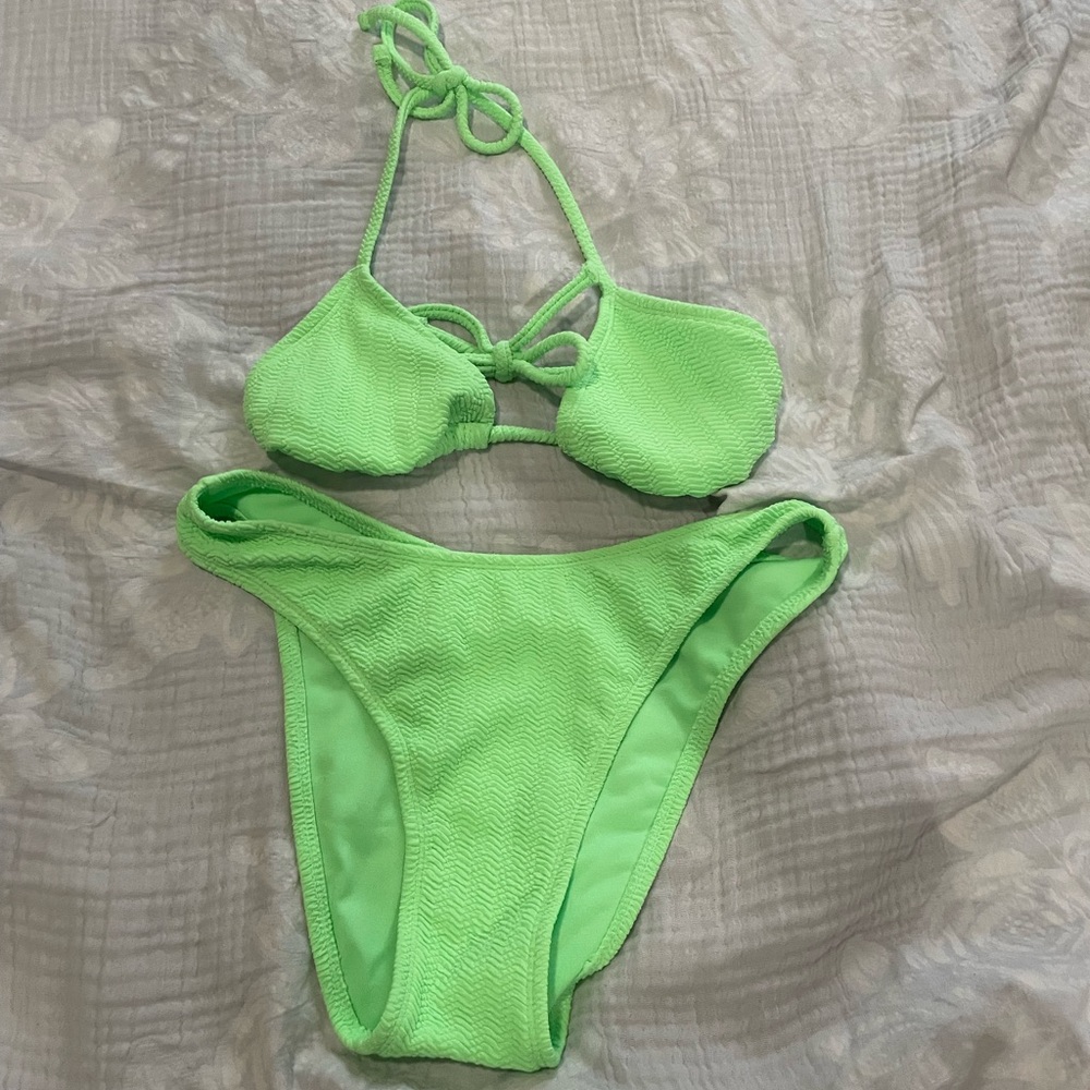 Women’s Green Swim Set
